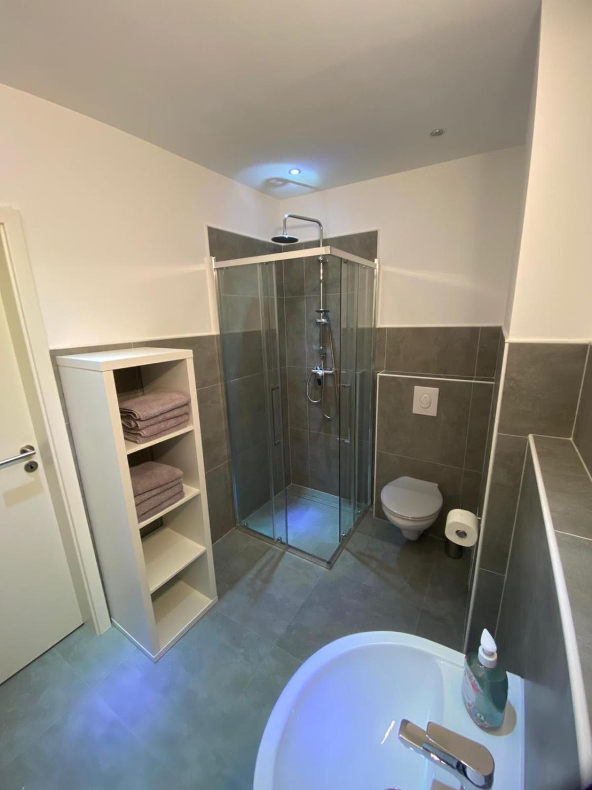 Sali Homes - Monteurswohnungen Im Herzen Von Kleve Kleve  Room photo